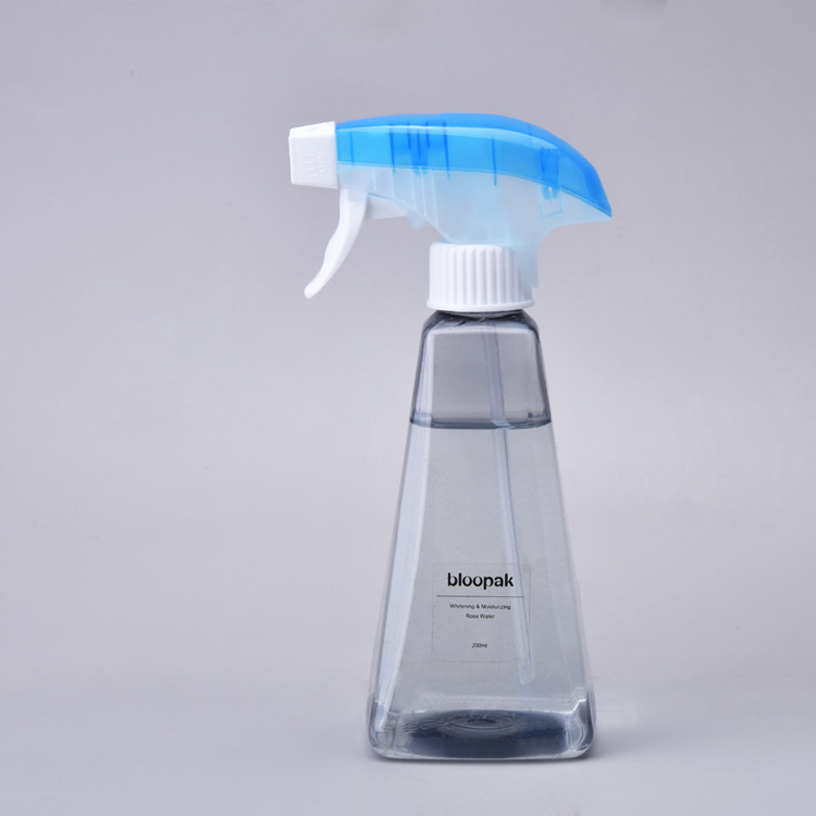 Уникальный триггерный распылитель емкостью 1,3 куб.см, химически стойкий флакон