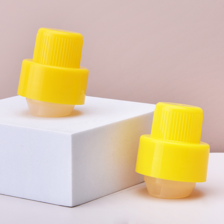 38-миллиметровая желтая пластиковая крышка для стирального порошка из полипропилена