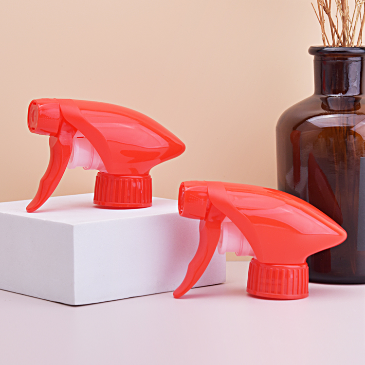 Полностью пластиковый триггерный распылитель 28 мм, окрашенный на заказ 