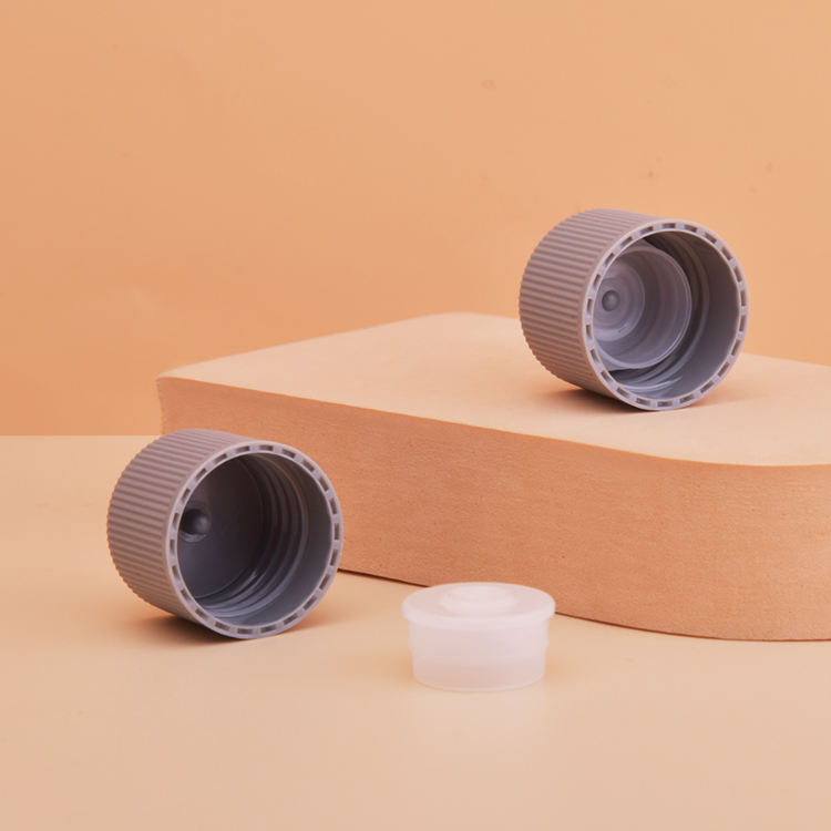 Поставка производителя. Очистка и уход за кожей. Герметичная пластиковая винтовая крышка 24/410 с верхним штифтом. 