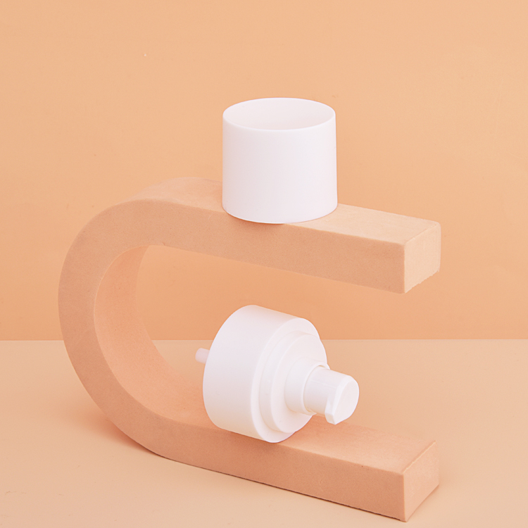 Дозатор для косметического крема объемом 0,15 куб.см.