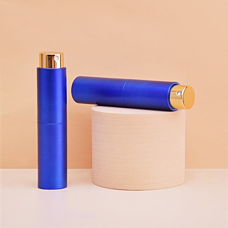 Многоразовый стеклянный флакон с распылителем для духов емкостью 8 мл