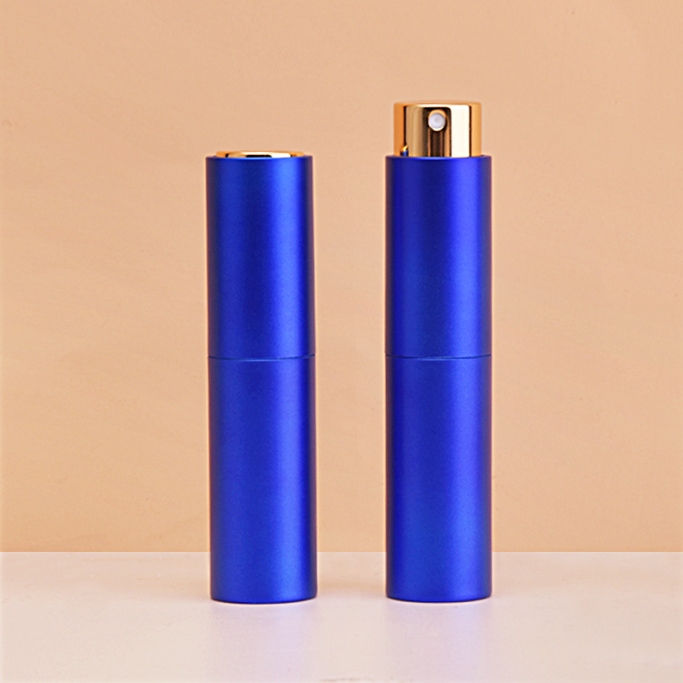 Многоразовый стеклянный флакон с распылителем для духов емкостью 8 мл