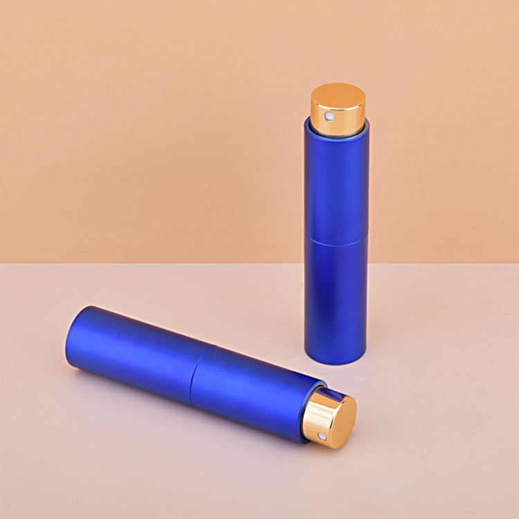 Многоразовый стеклянный флакон с распылителем для духов емкостью 8 мл