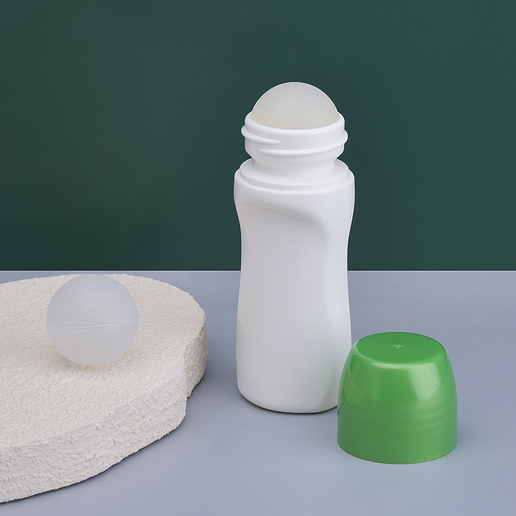 Китайское заводское производство, небольшой тонкий рулон 30 мл на бутылке